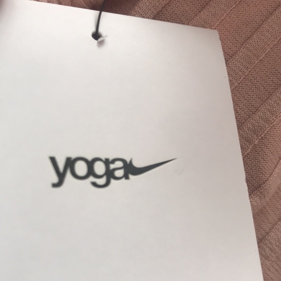 Nike Yoga Athletic/Athleisure/Training Sweatshirt, L, NWT! - Picture 7 of 8